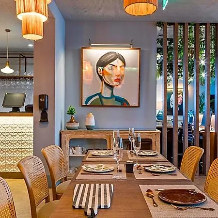 Pur Boutique By Actahotels Hotel 4*